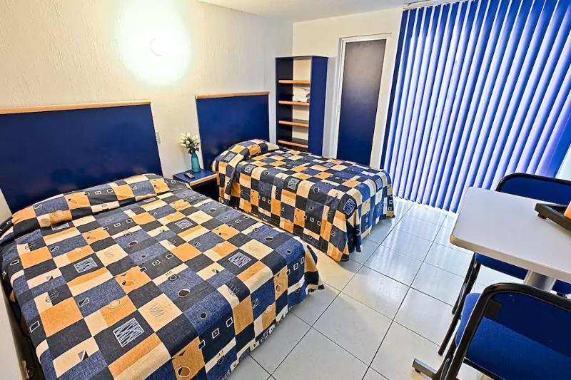 Hotel Vagabundo Plaza Del Sol ซาโปปัน ภายนอก รูปภาพ