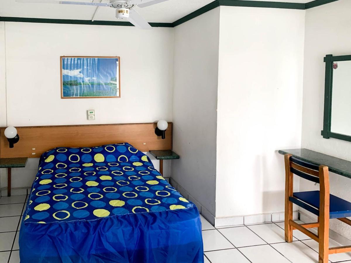 Hotel Vagabundo Plaza Del Sol ซาโปปัน ภายนอก รูปภาพ